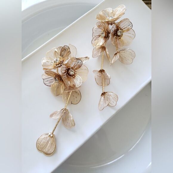 New! Zara Cascading Floral Earrings - Picture 1 of 14